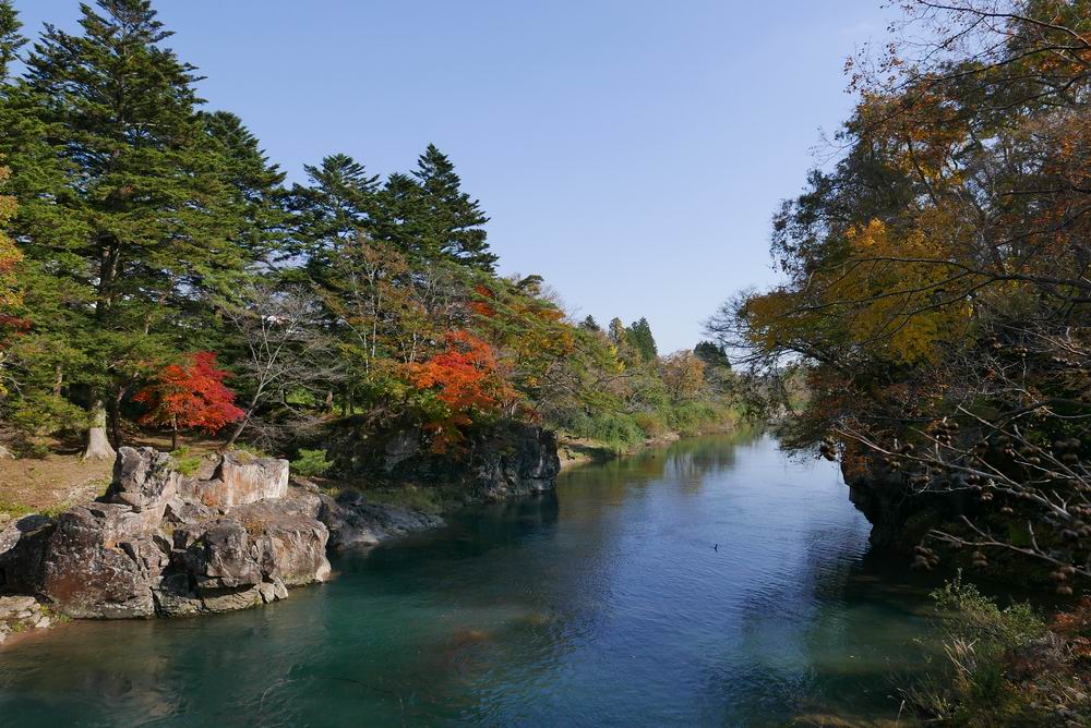 厳美渓の紅葉の写真